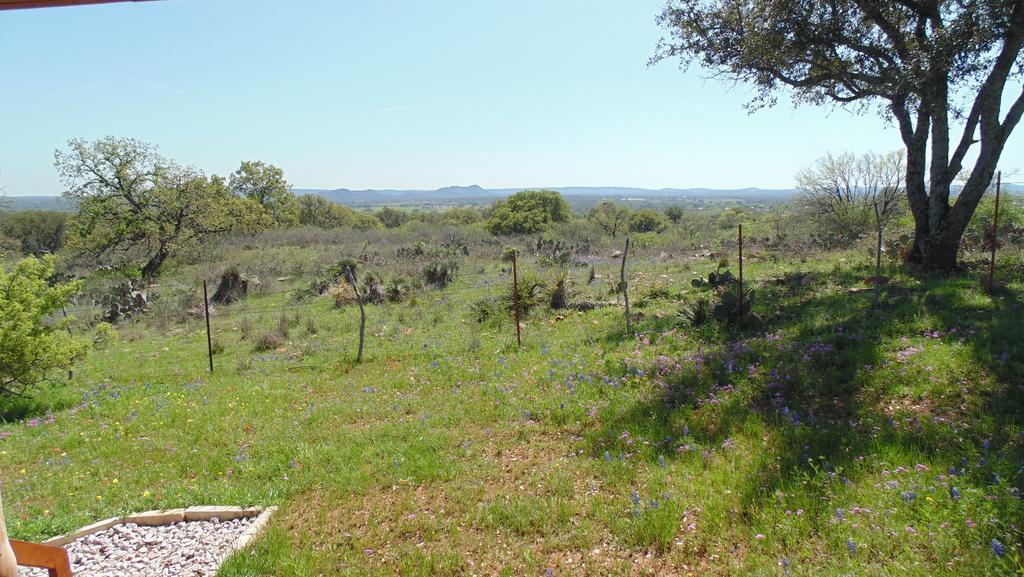 Texas T Bed And Breakfast Llano Экстерьер фото