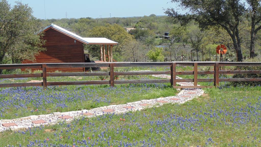 Texas T Bed And Breakfast Llano Экстерьер фото